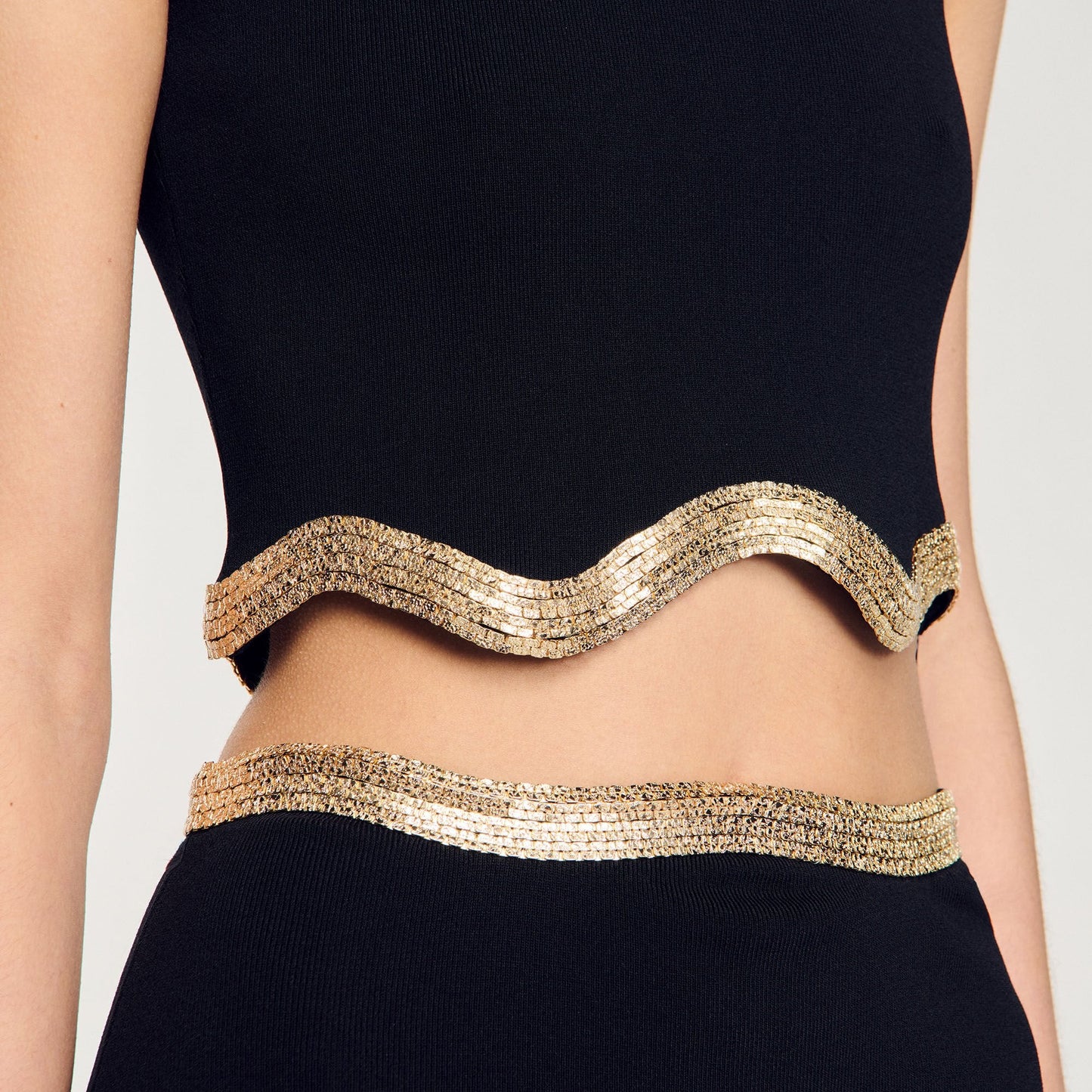 Tanger Cropped Jumper With Chain Detail Black Black