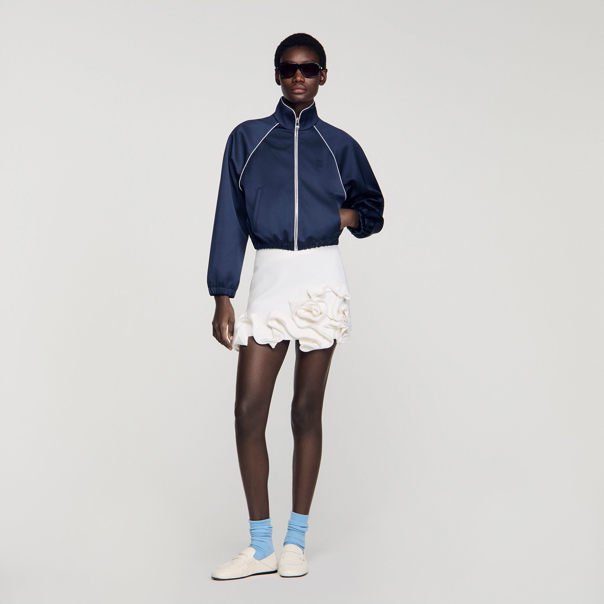 Lizy Embroidered Cropped Satin Jacket Navy / Black