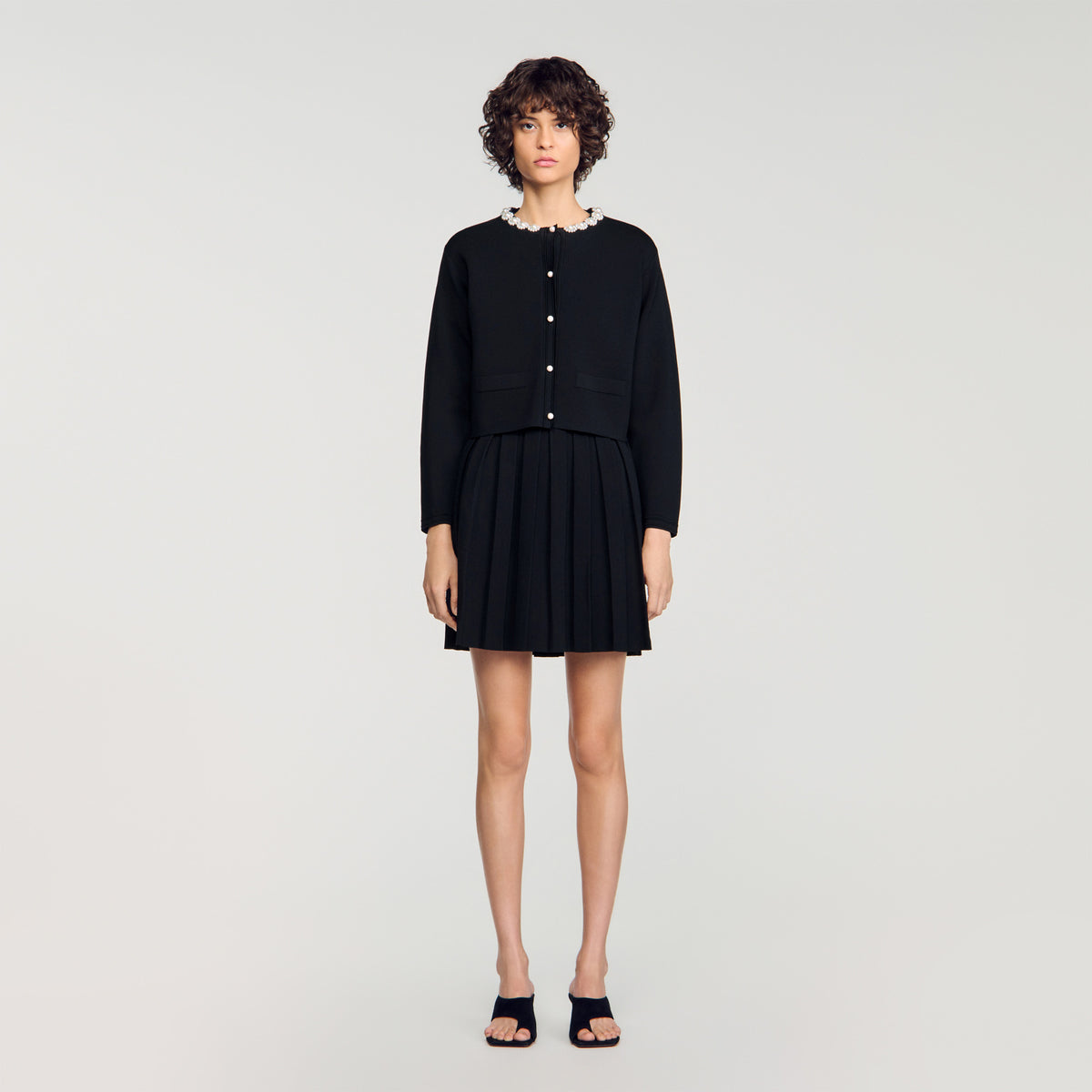 Aubrey Cardigan with pearl flower collar Black