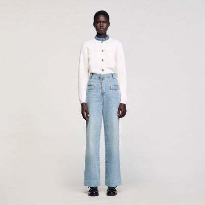 بنطلون جينز بقصة ساق واسعة