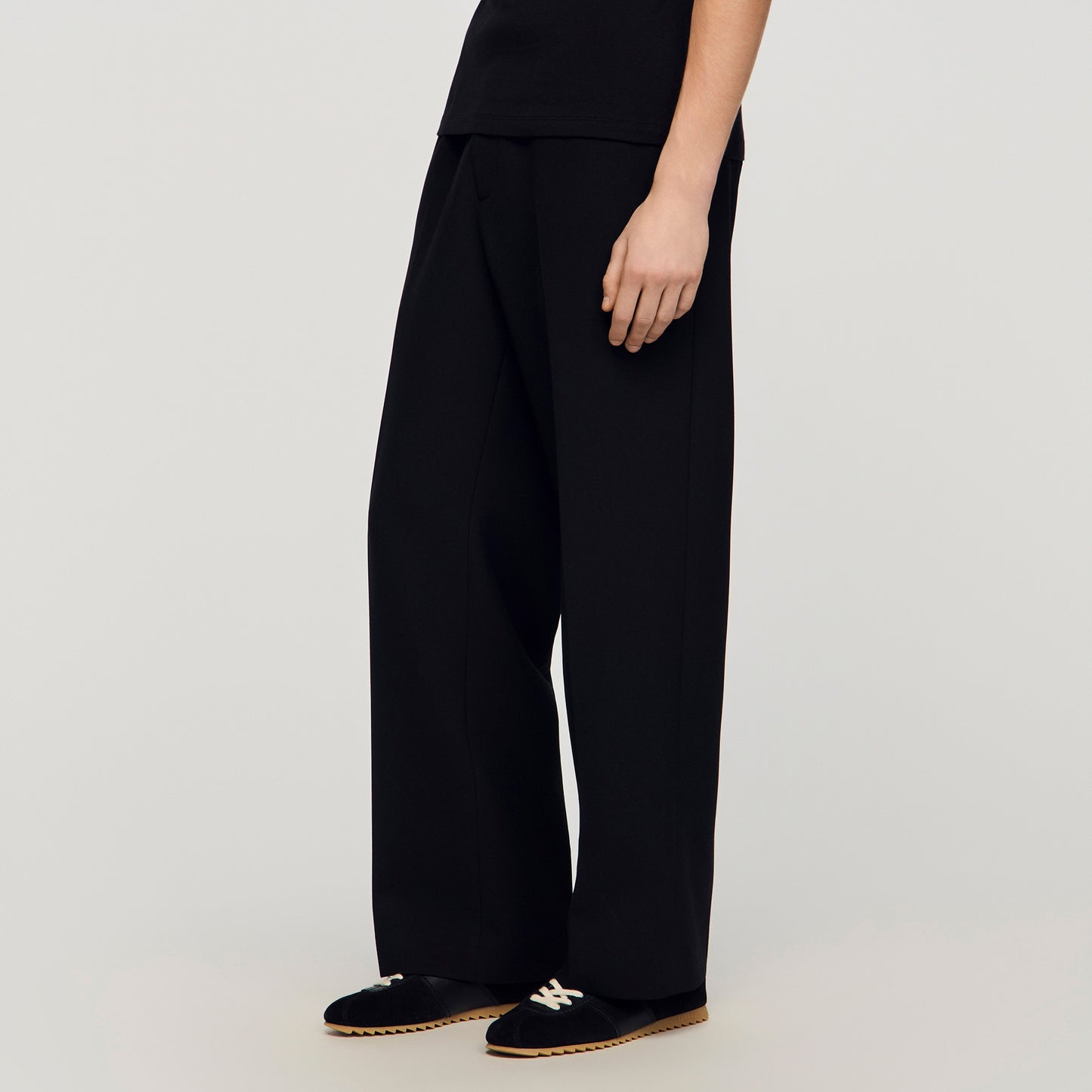 Soft Runner Low-Top Leather And Suede Trainers Black